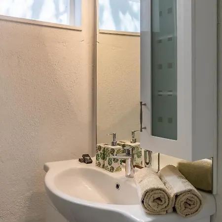 Lemon Garden House *