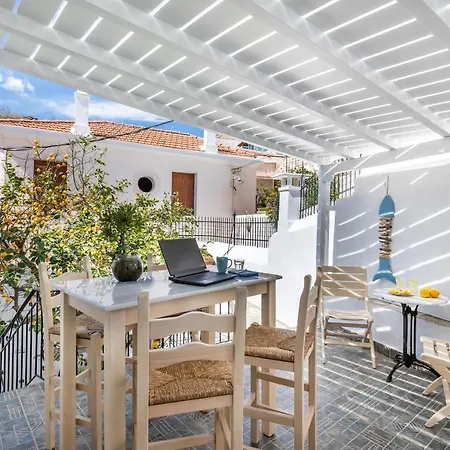 Holiday home Lemon Garden House Skopelos Town